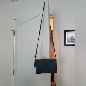 NWOT Jen & Co Riley Vegan Crossbody Bag - Retired Color